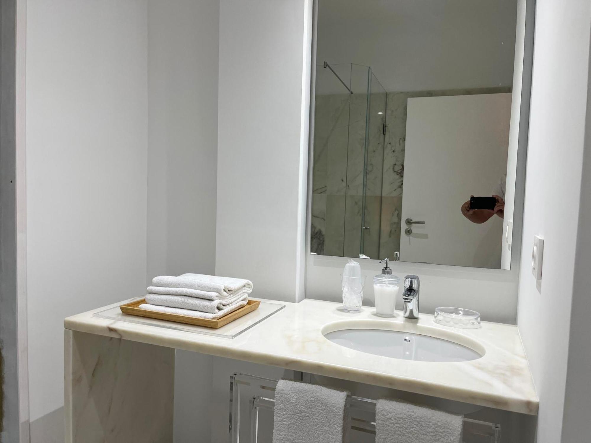 Signature Guesthouse Porto Phòng bức ảnh